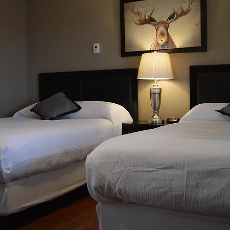 94 Motel & Rv Park 100 Mile House Bagian luar foto