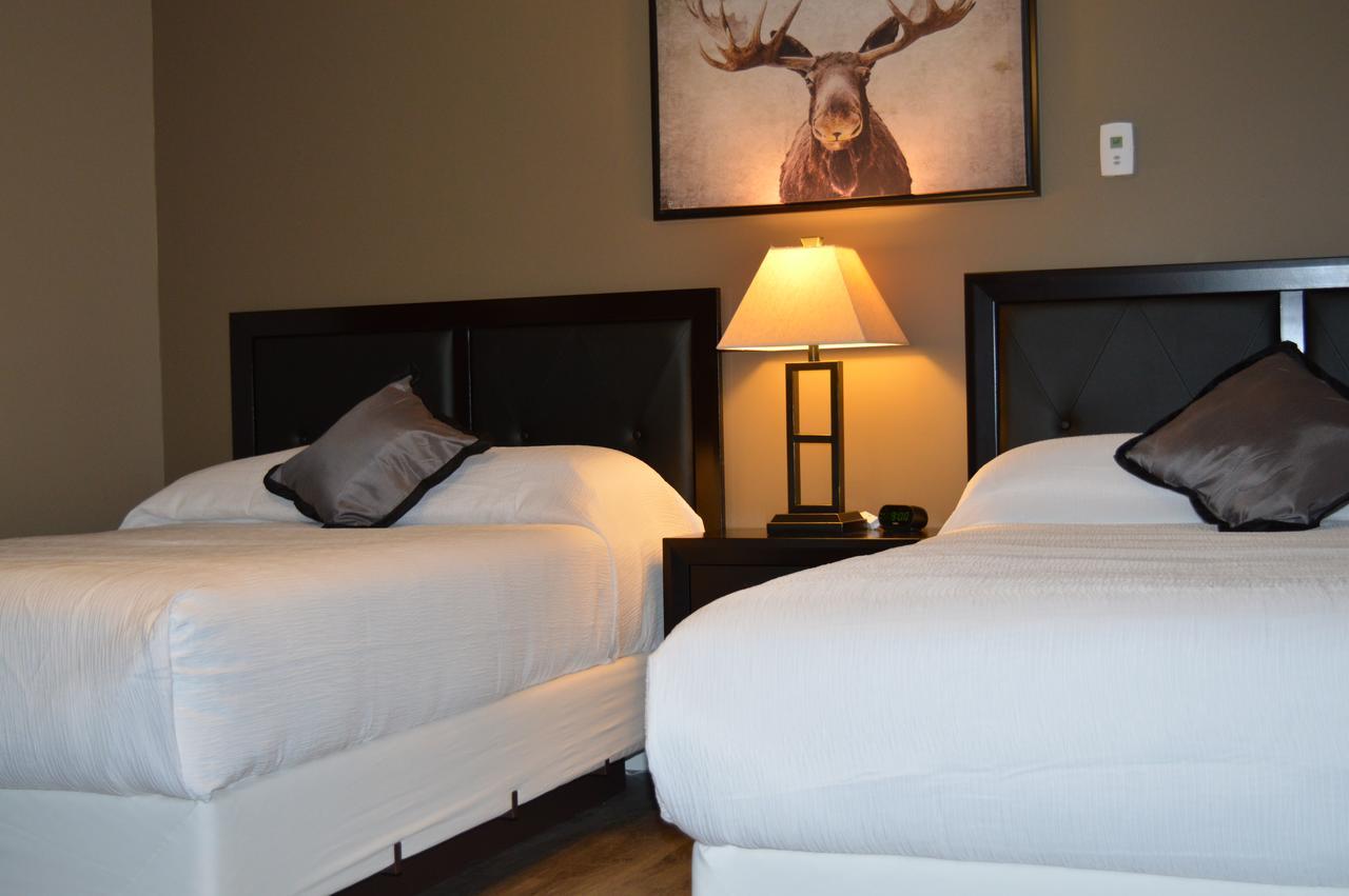 94 Motel & Rv Park 100 Mile House Bagian luar foto