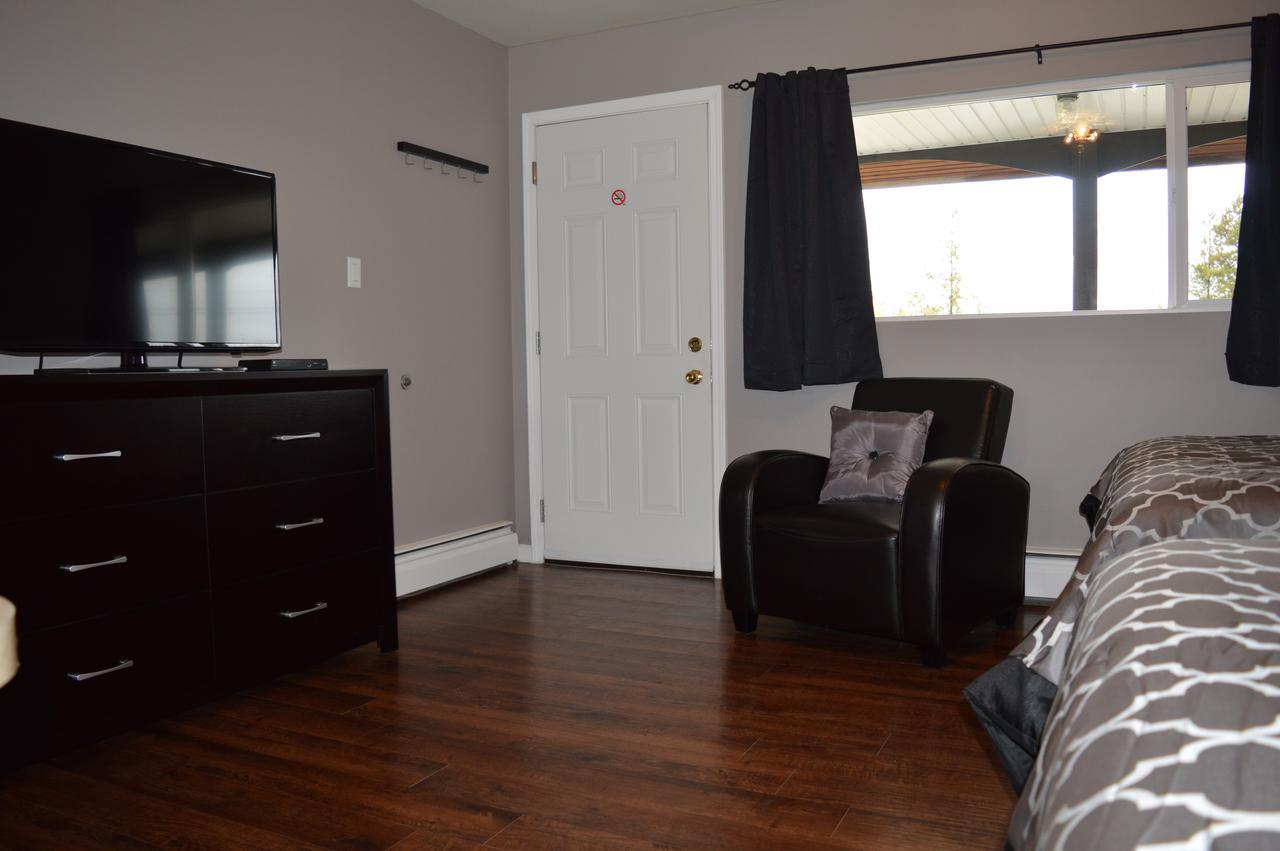 94 Motel & Rv Park 100 Mile House Bagian luar foto