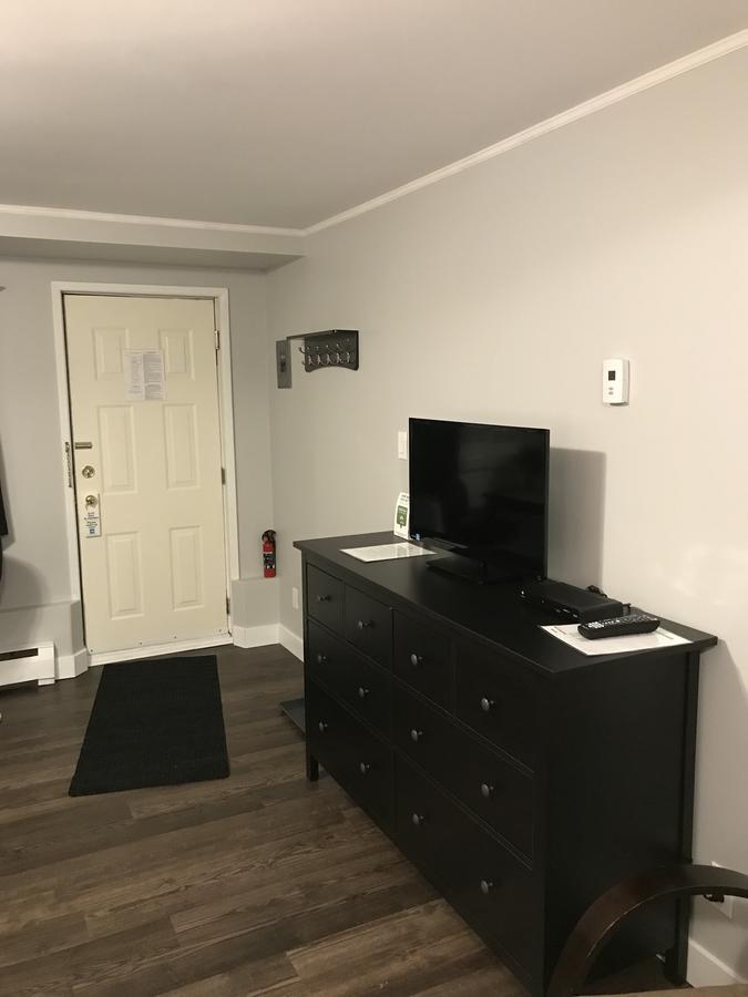 94 Motel & Rv Park 100 Mile House Bagian luar foto